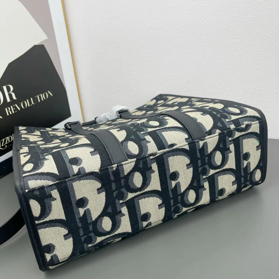 Luxury Bags Elite Carryalls — image 3