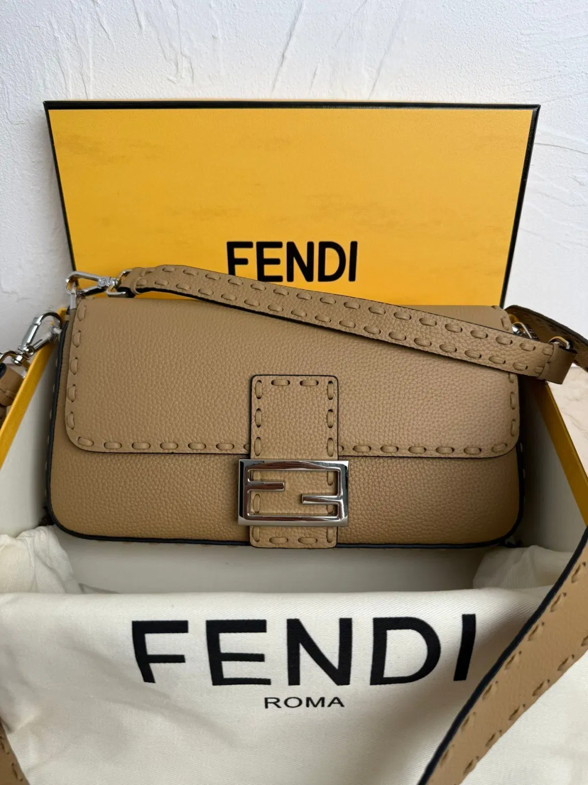 Luxury Bags Bags - DESIGNER BAGS FOR WOMEN - AFFORDABLE LUXURY BAGS - 19319