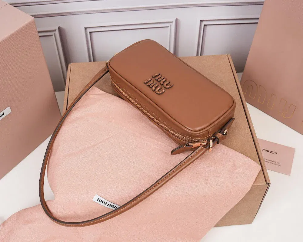 Luxury Bags Miun Miun Luxury Bag --122605 — image 6