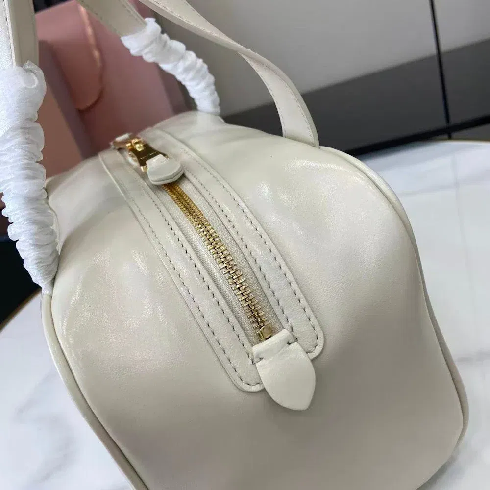 Luxury Bags Miun Miun Luxury Bag --122271 — image 2