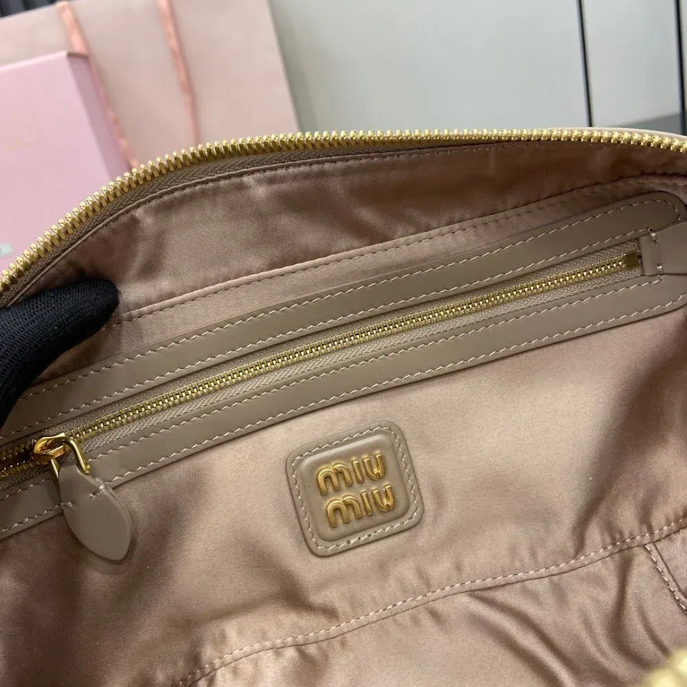 Luxury Bags Miun Miun Luxury Bag --122190 — image 9