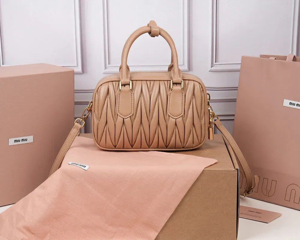 Luxury Bags Miun Miun Luxury Bag --122513 — image 4