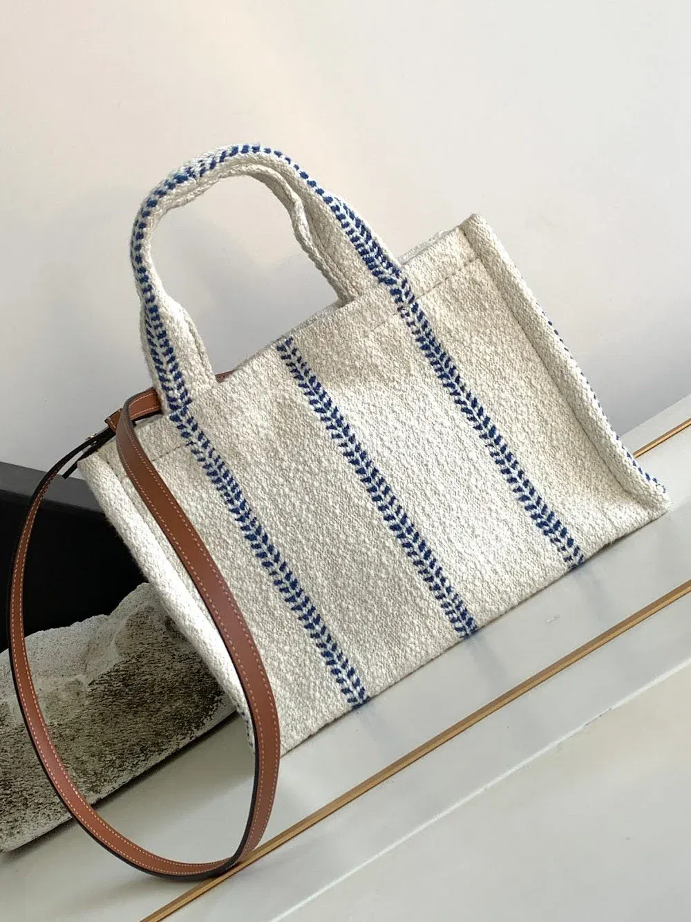 Luxury Bags Celine Luxury Bag --112117 — image 3