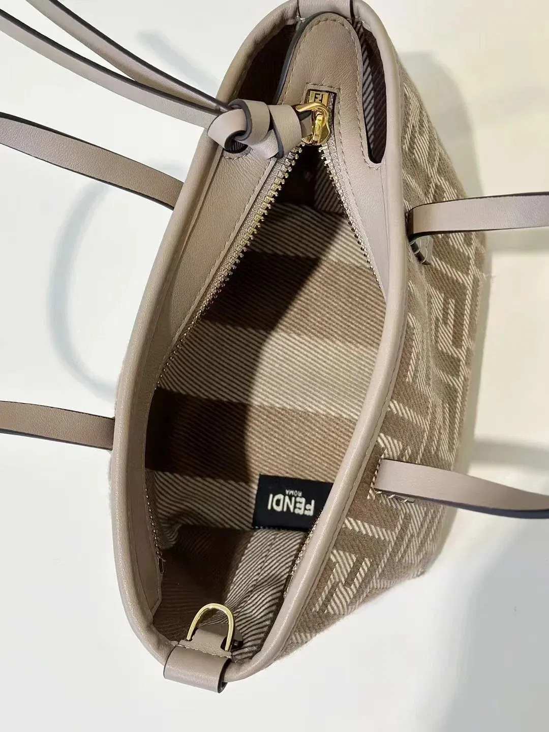 Luxury Bags - Premium Luxury Goods and Accessories - AFFORDABLE LUXURY BAGS - 19133 — image 9