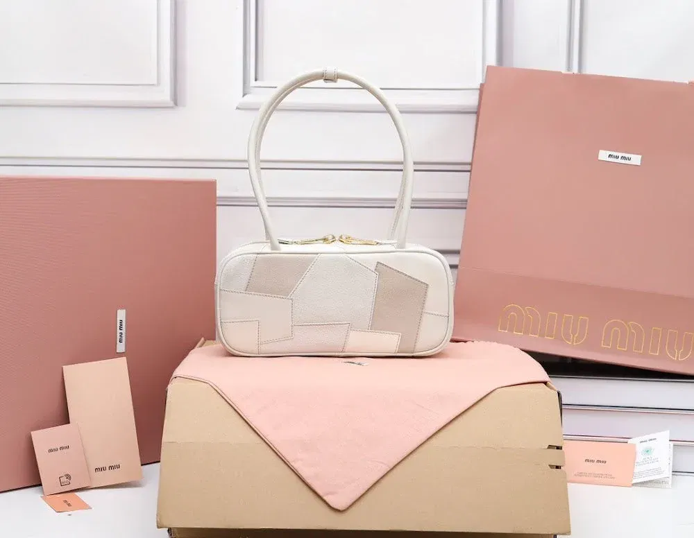 Luxury Bags Miun Miun Luxury Bag --122522 — image 4