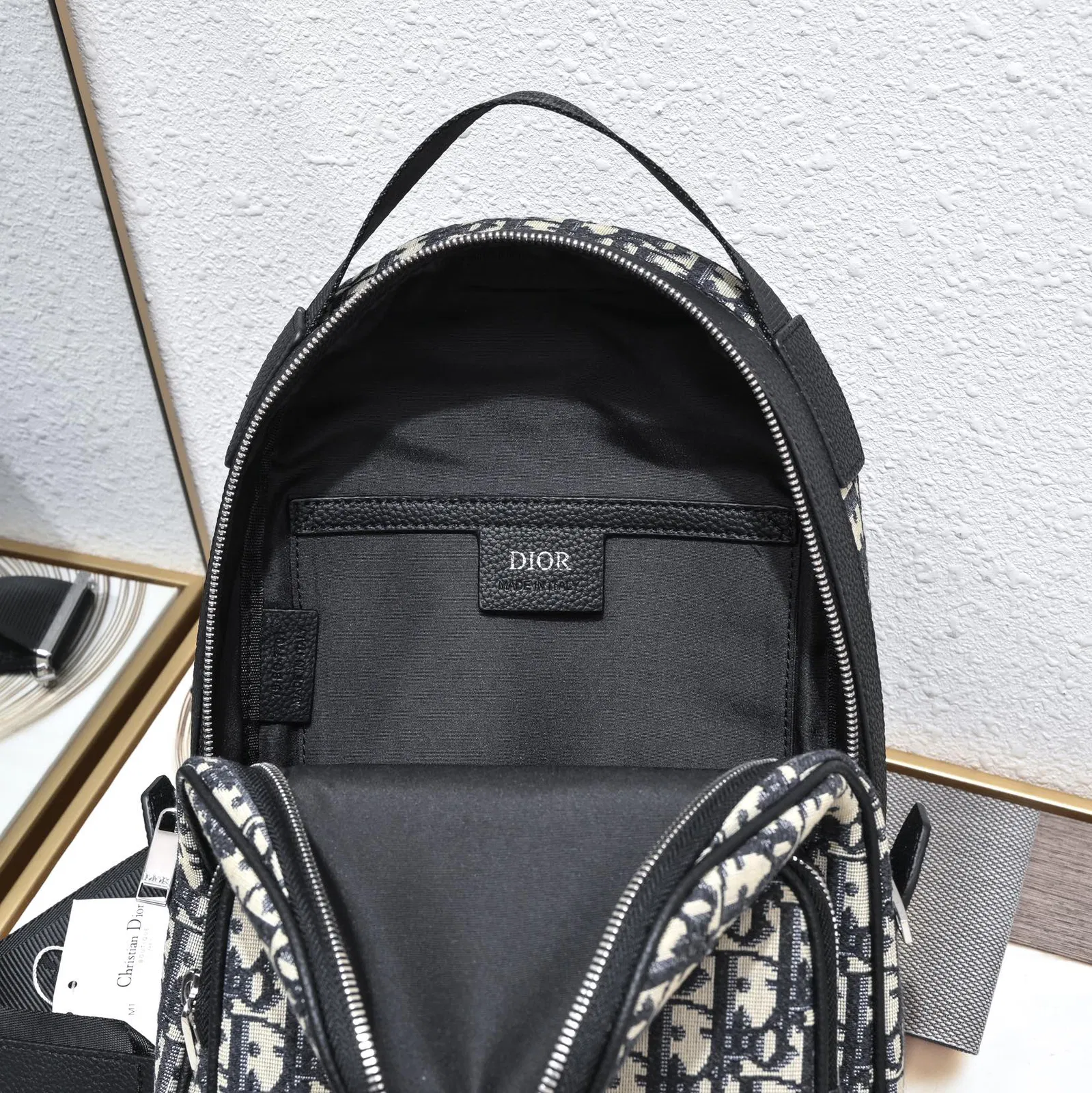Luxury Bags Elite Carryalls — image 5