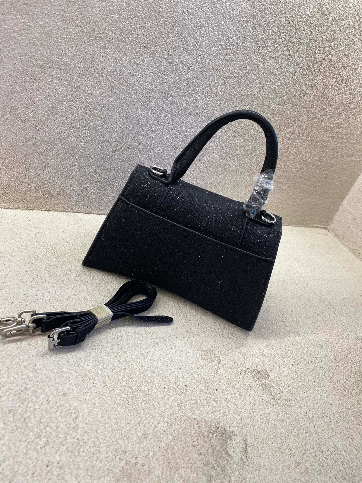 Luxury Bags Elite Carryalls — image 3