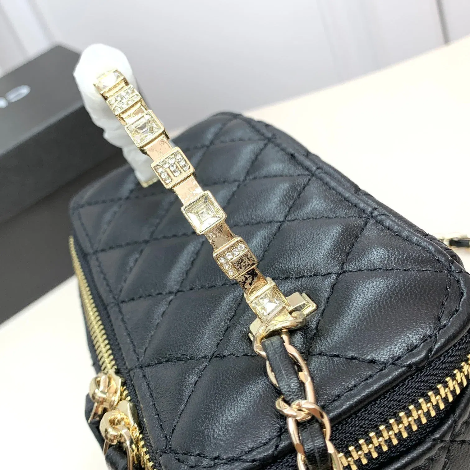 Luxury Bags Elite Carryalls — image 4