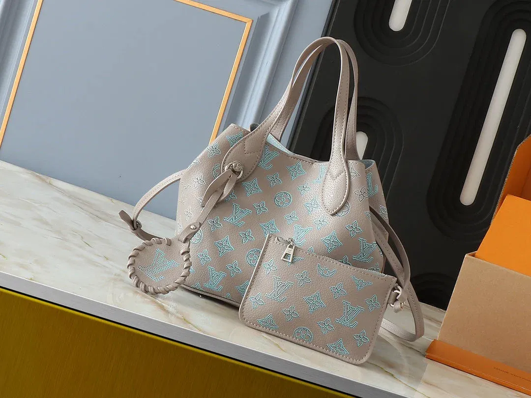 Luxury Bags Elite Carryalls