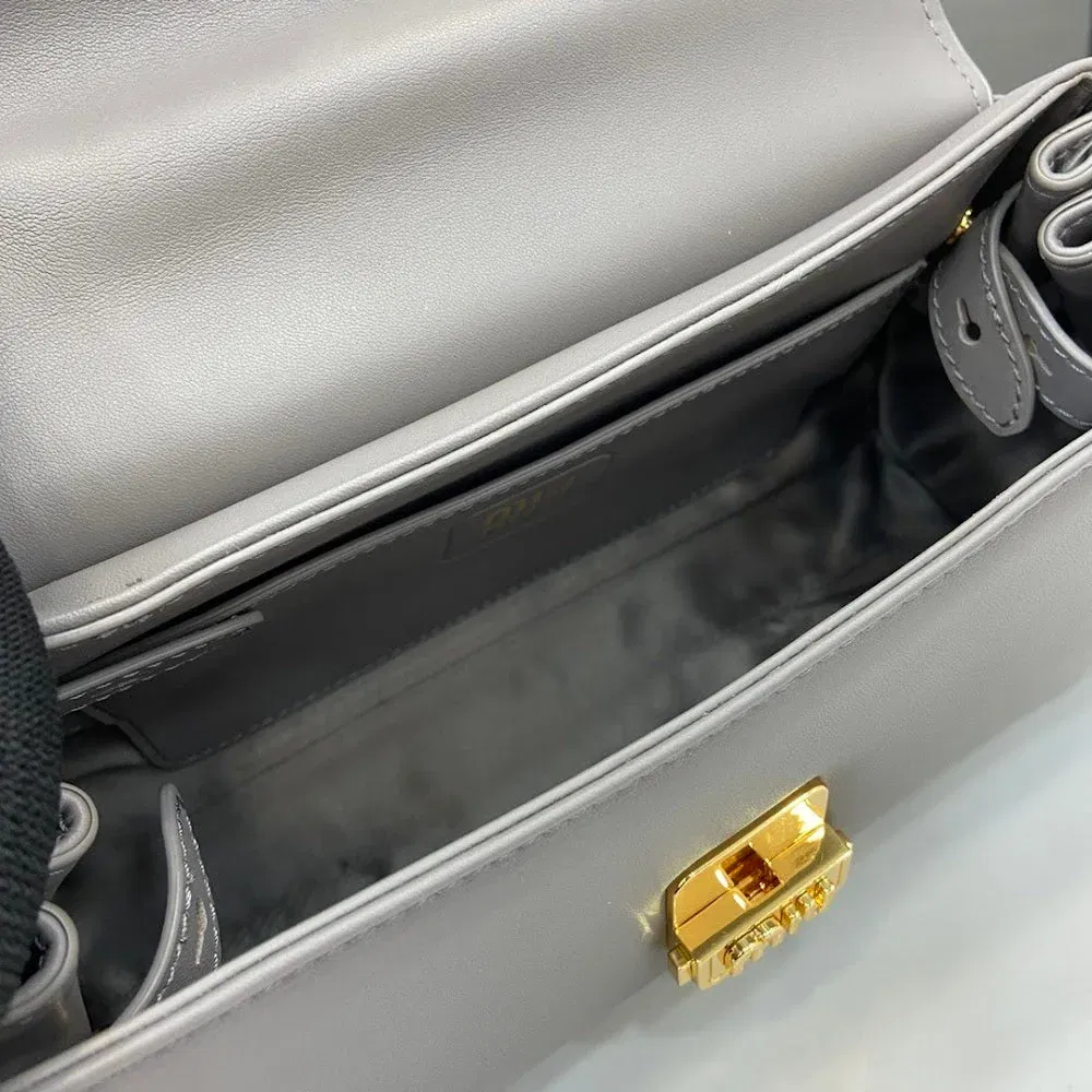 Luxury Bags Miun Miun Luxury Bag --122359 — image 8