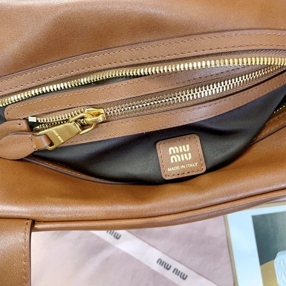 Luxury Bags Miun Miun Luxury Bag --122293 — image 9
