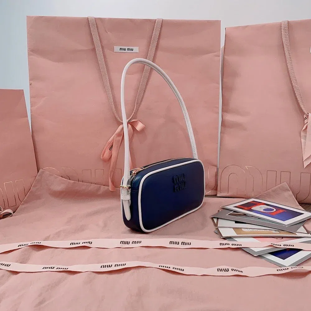 Luxury Bags Miun Miun Luxury Bag --122610 — image 2