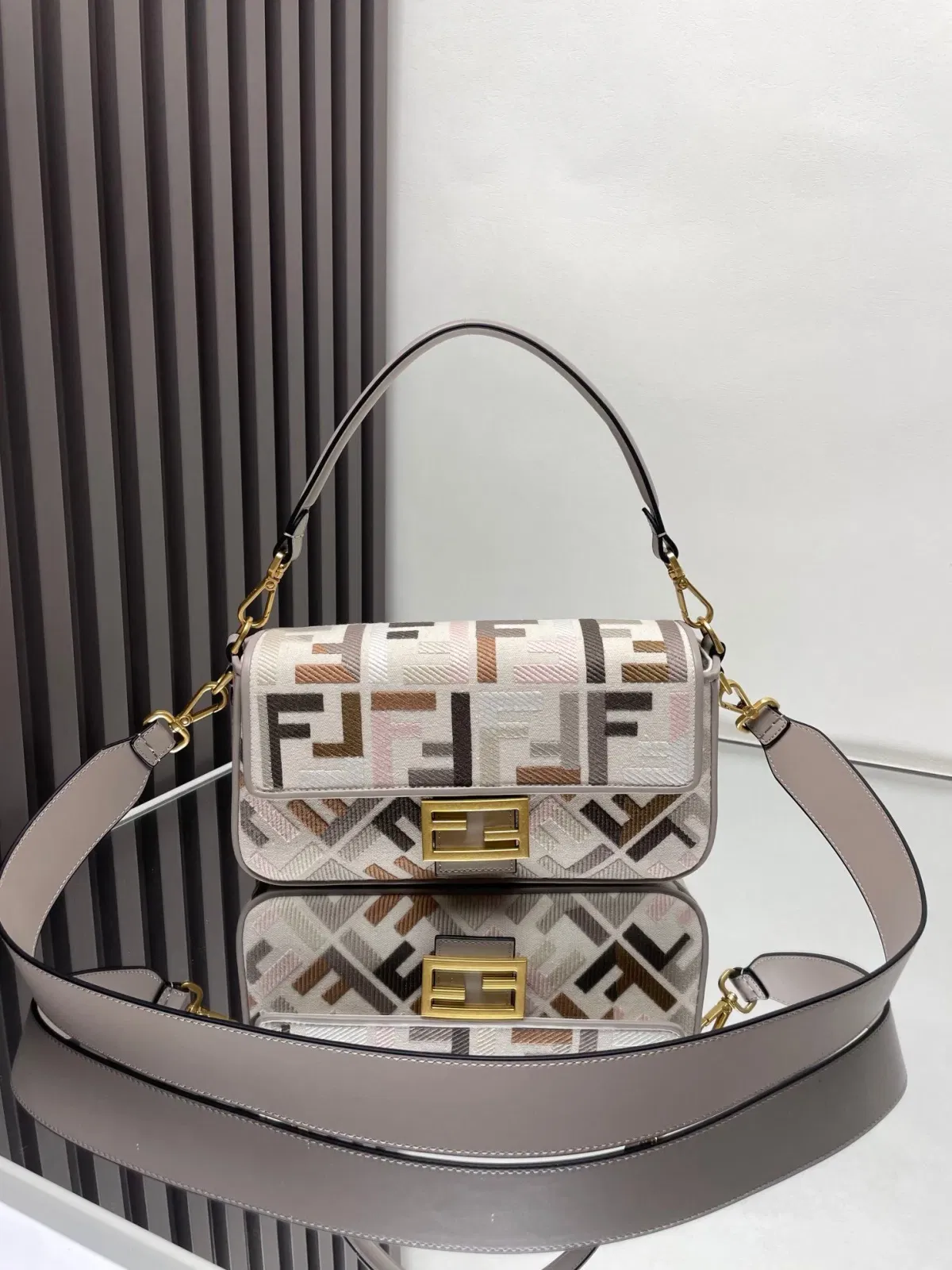 Luxury Bags Bags - DESIGNER BAGS FOR WOMEN - AFFORDABLE LUXURY BAGS - 19207