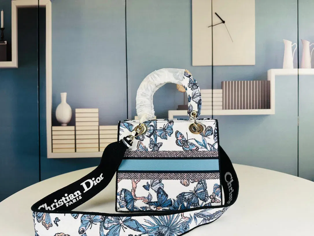 Luxury Bags Elite Carryalls — image 3