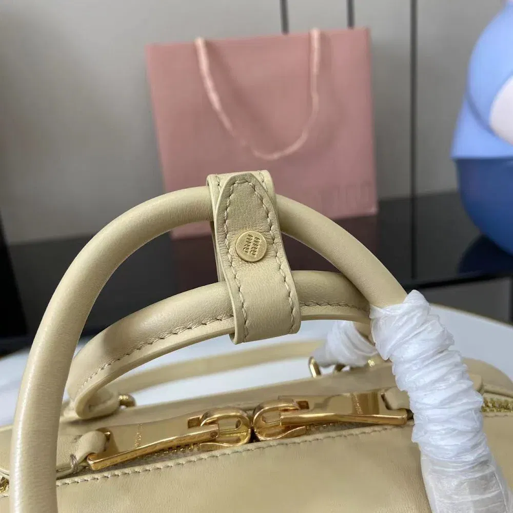 Luxury Bags Miun Miun Luxury Bag --122182 — image 2