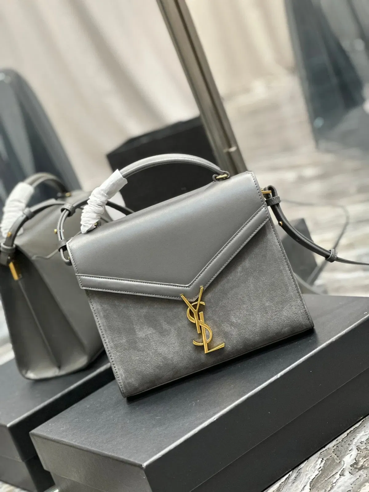 Luxury Bags - DESIGNER BAGS FOR WOMEN - AFFORDABLE LUXURY BAGS - 15167 — image 2