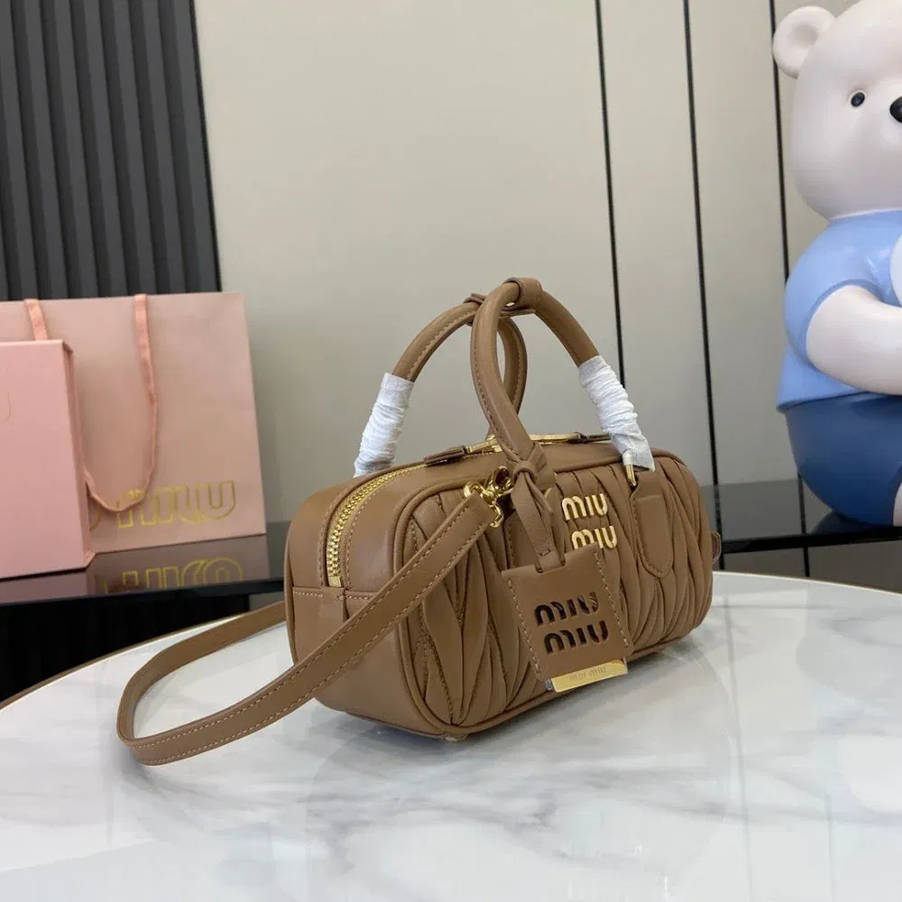 Luxury Bags Miun Miun Luxury Bag --122180 — image 2