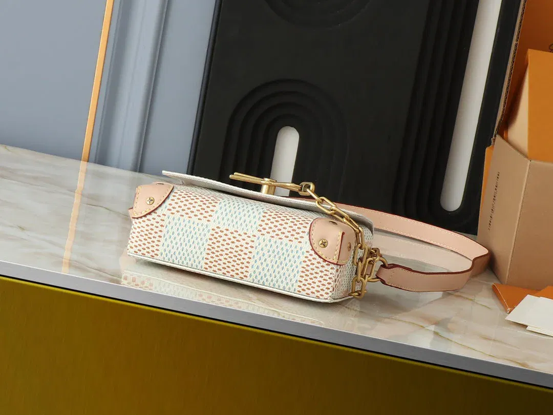 Luxury Bags Elite Carryalls — image 4