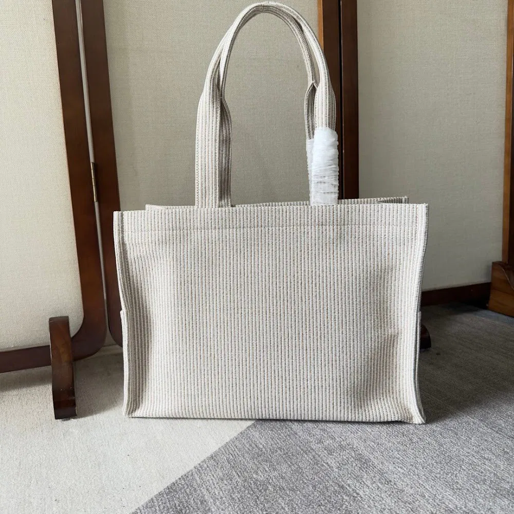 Luxury Bags Celine Luxury Bag --112221 — image 3