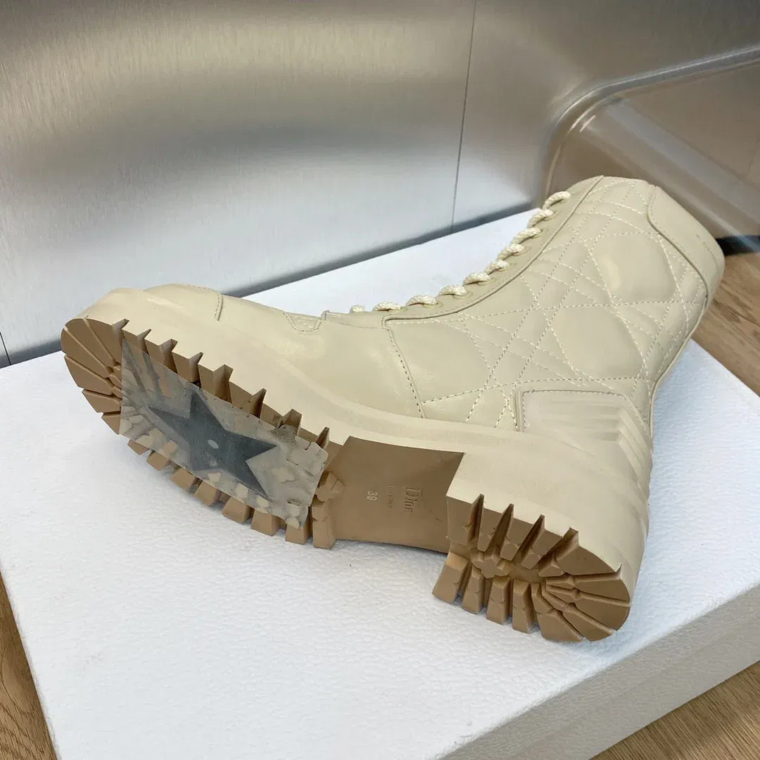 Luxury Bags DD D LEADER ANKLE BOOT BEIGE — image 10
