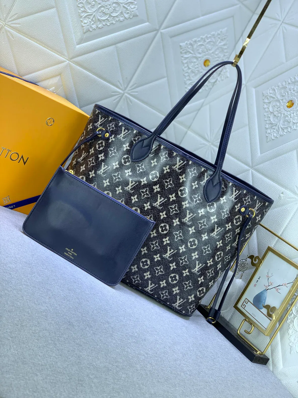 Luxury Bags Elite Carryalls — image 2