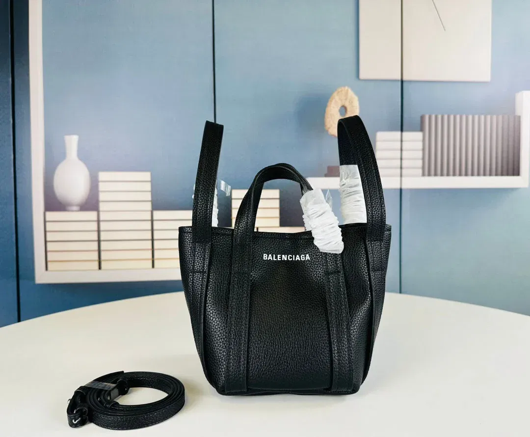 Luxury Bags Elite Carryalls