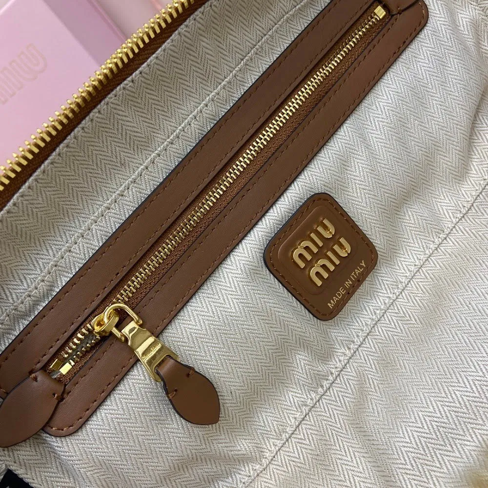 Luxury Bags Miun Miun Luxury Bag --122163 — image 9