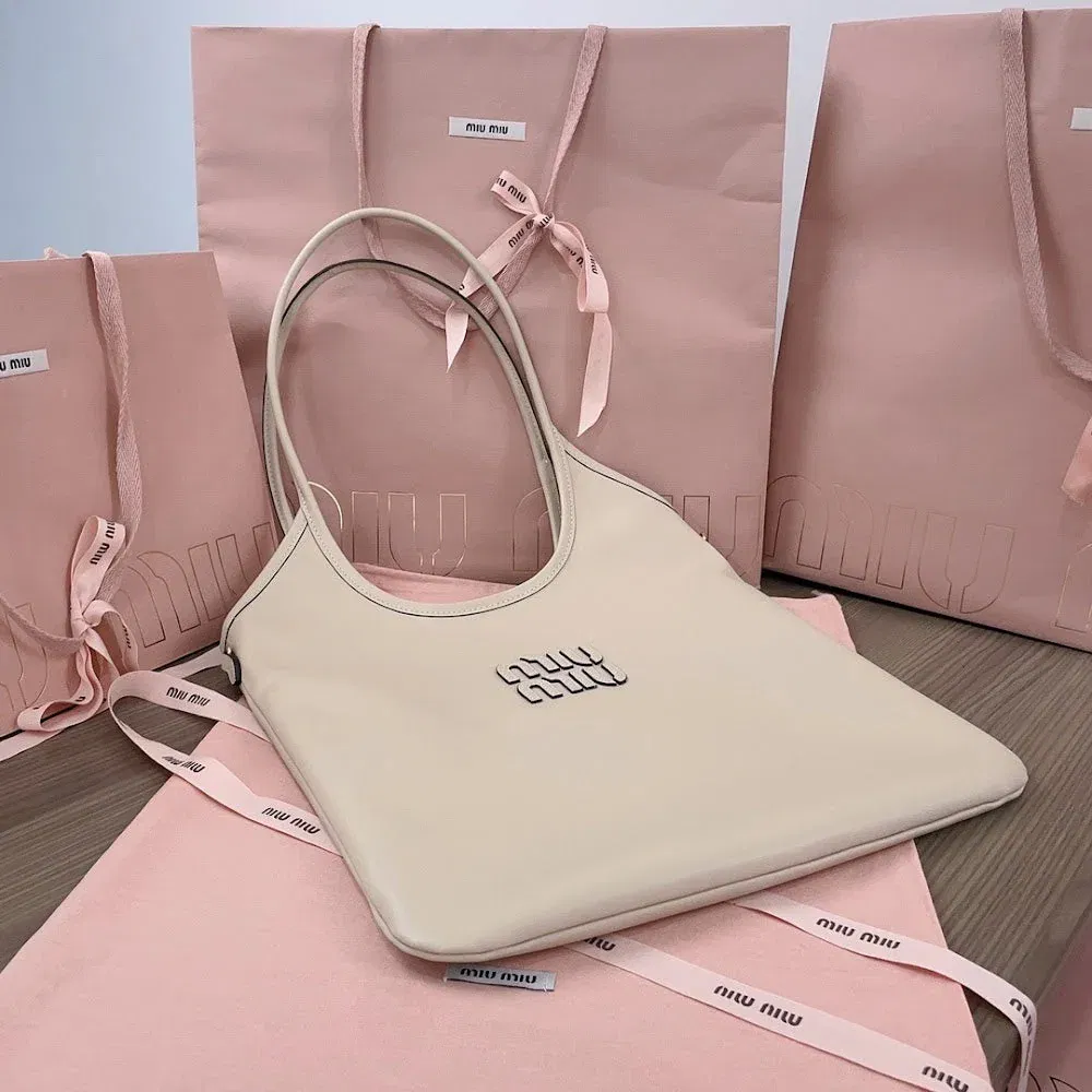 Luxury Bags Miun Miun Luxury Bag --122447 — image 4