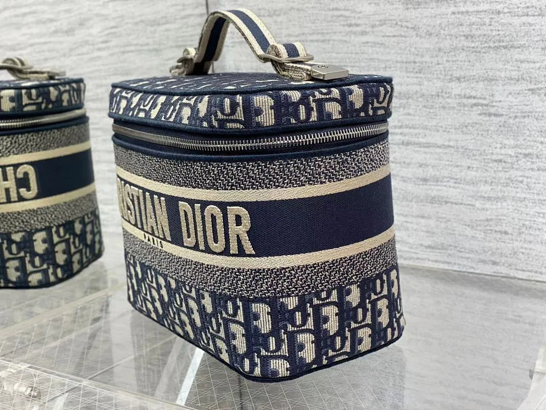 Luxury Bags - High-Quality Designer Products for You - AFFORDABLE LUXURY BAGS - 19090 — image 6