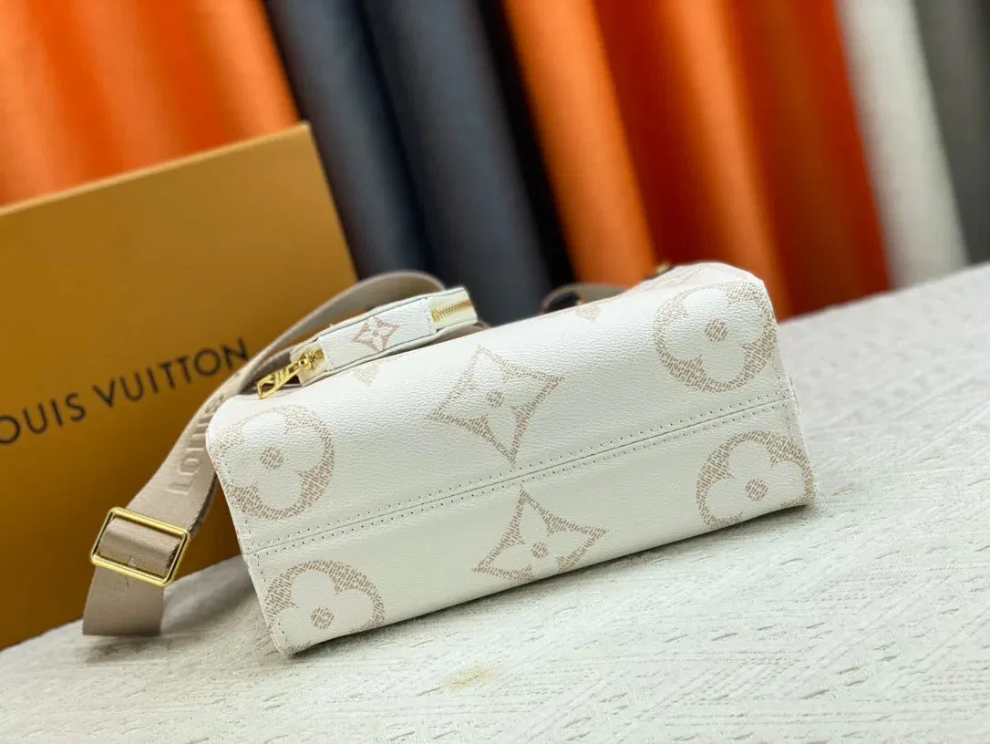 Luxury Bags Elite Carryalls — image 4