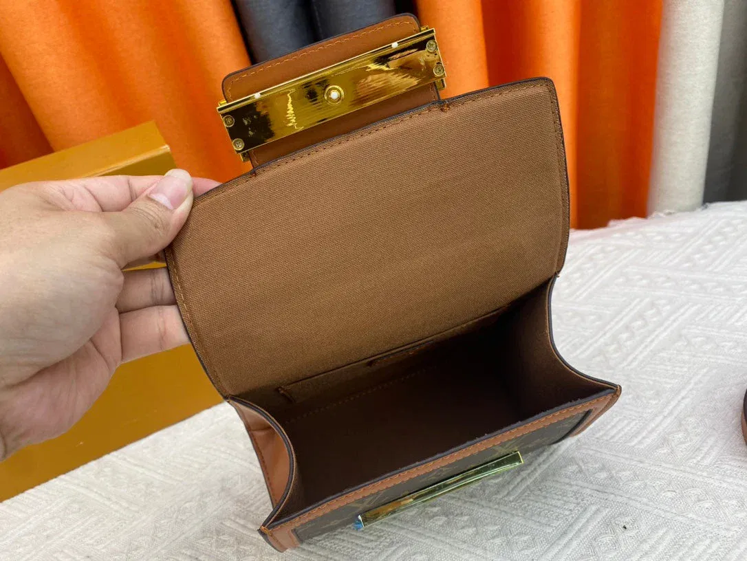 Luxury Bags Elite Carryalls — image 5