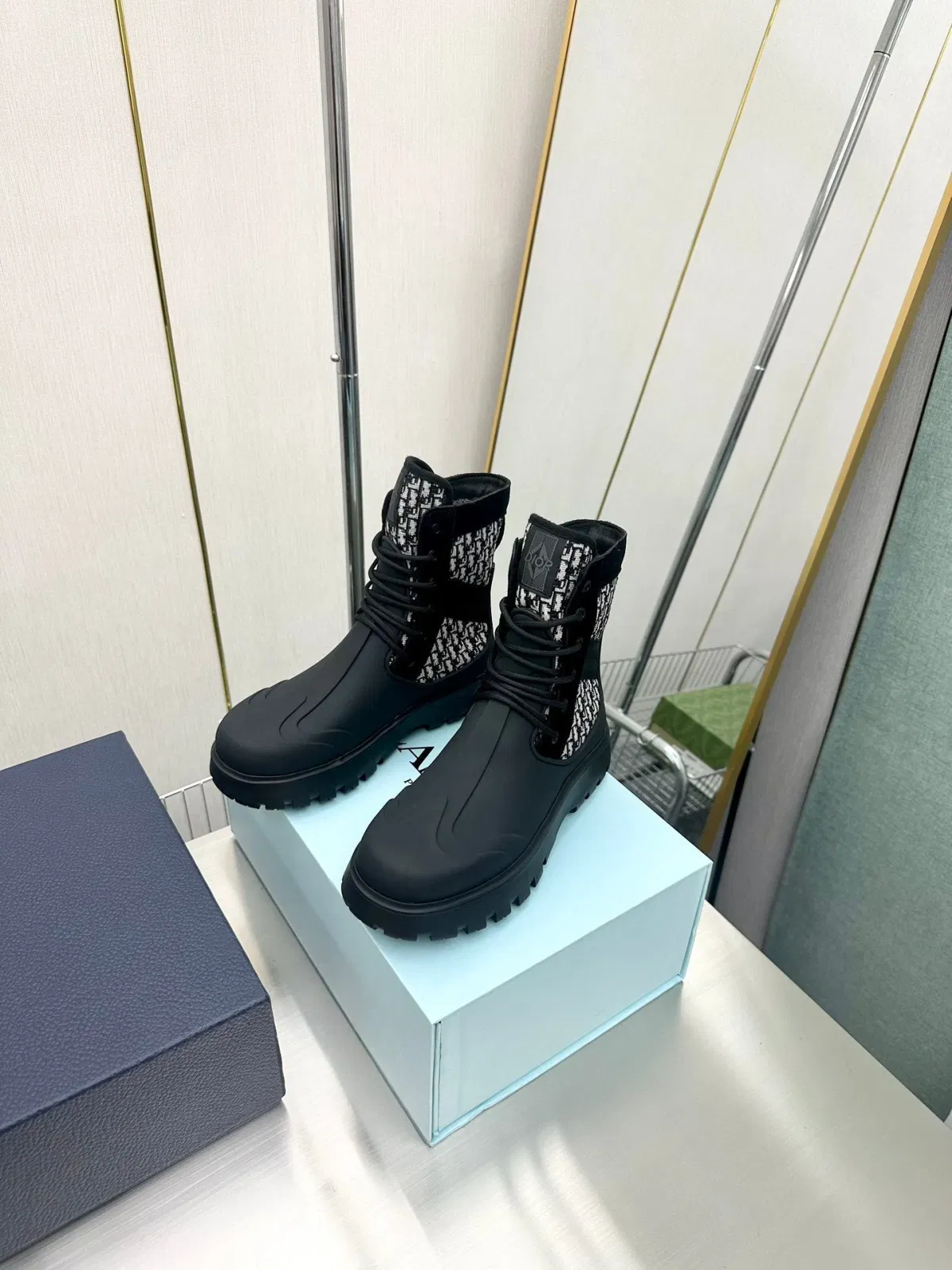 Luxury Bags DD GARDEN LACE UP BOOT BLACK 3BO315ZYH H961 — image 2