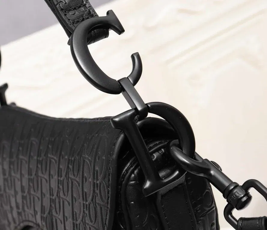 Luxury Bags DIR SADDLE BLACK OBLIQUE EMBOSSED 25CM — image 4