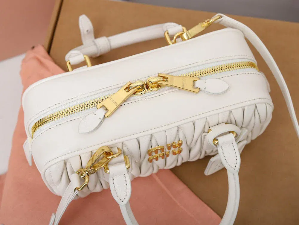 Luxury Bags Miun Miun Luxury Bag --122500 — image 6