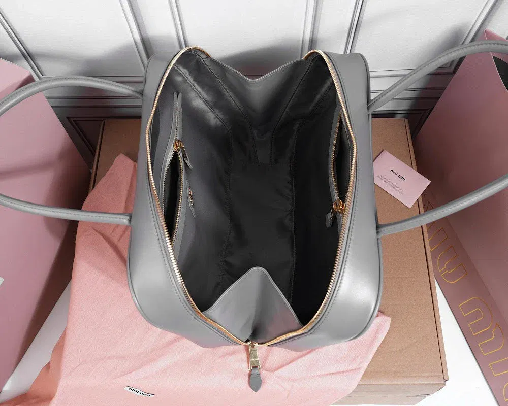 Luxury Bags Miun Miun Luxury Bag --122517 — image 9