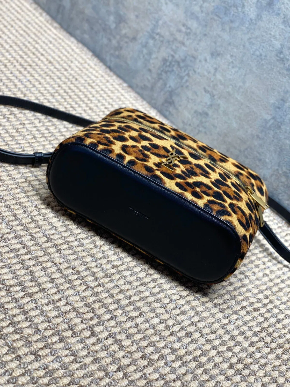 Luxury Bags - Premium Luxury Goods and Accessories - AFFORDABLE LUXURY BAGS - 15477 — image 4