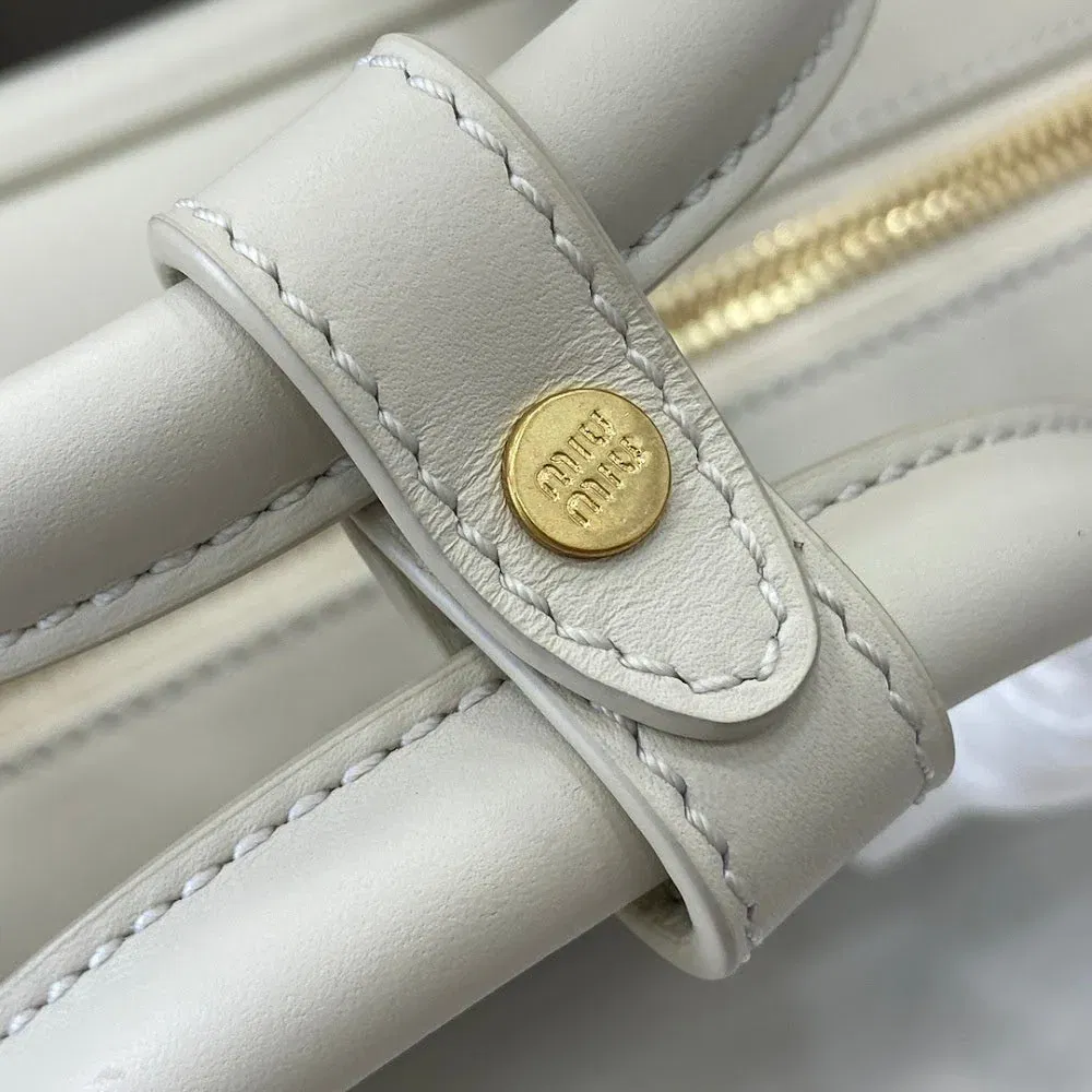 Luxury Bags Miun Miun Luxury Bag --122197 — image 4