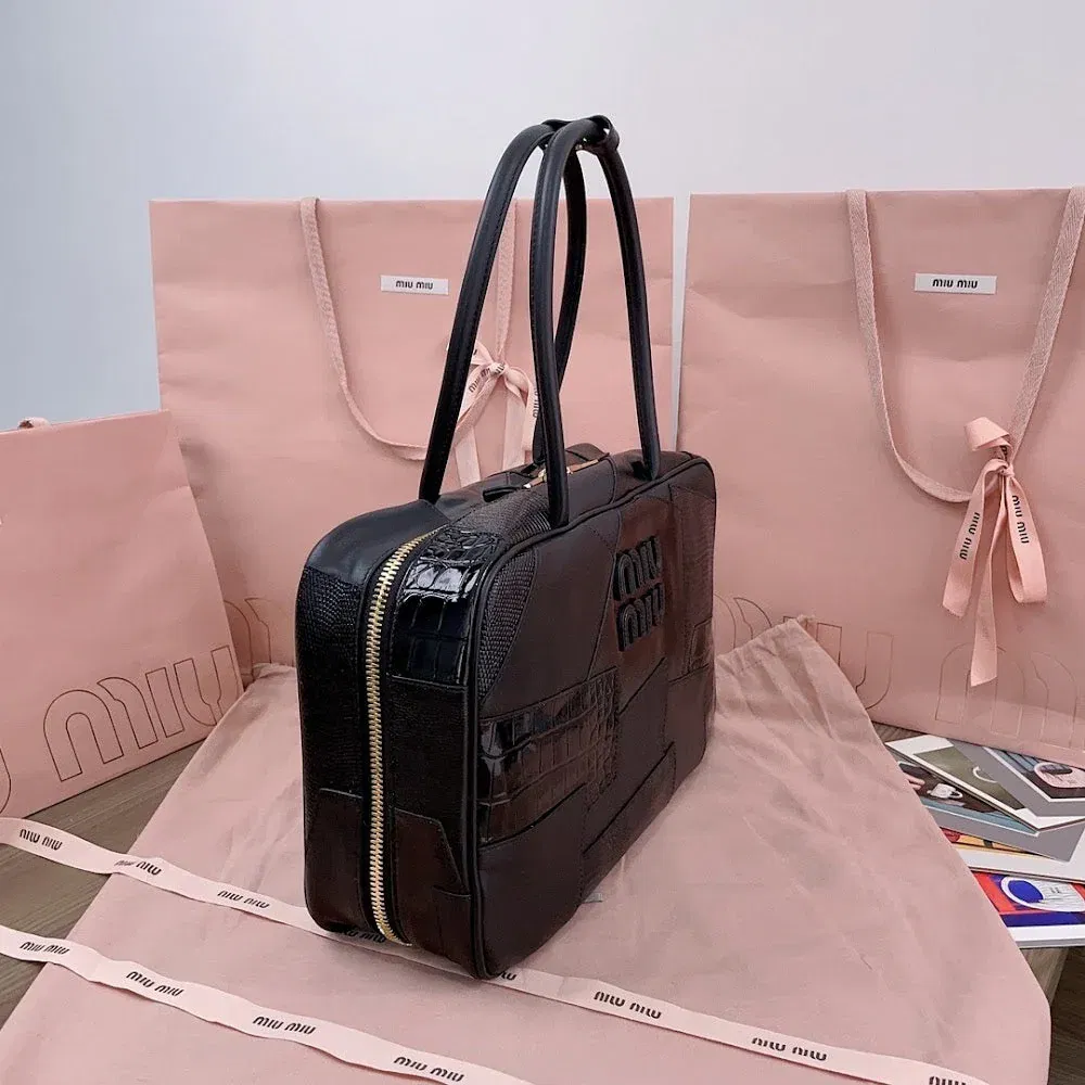 Luxury Bags Miun Miun Luxury Bag --122422 — image 2