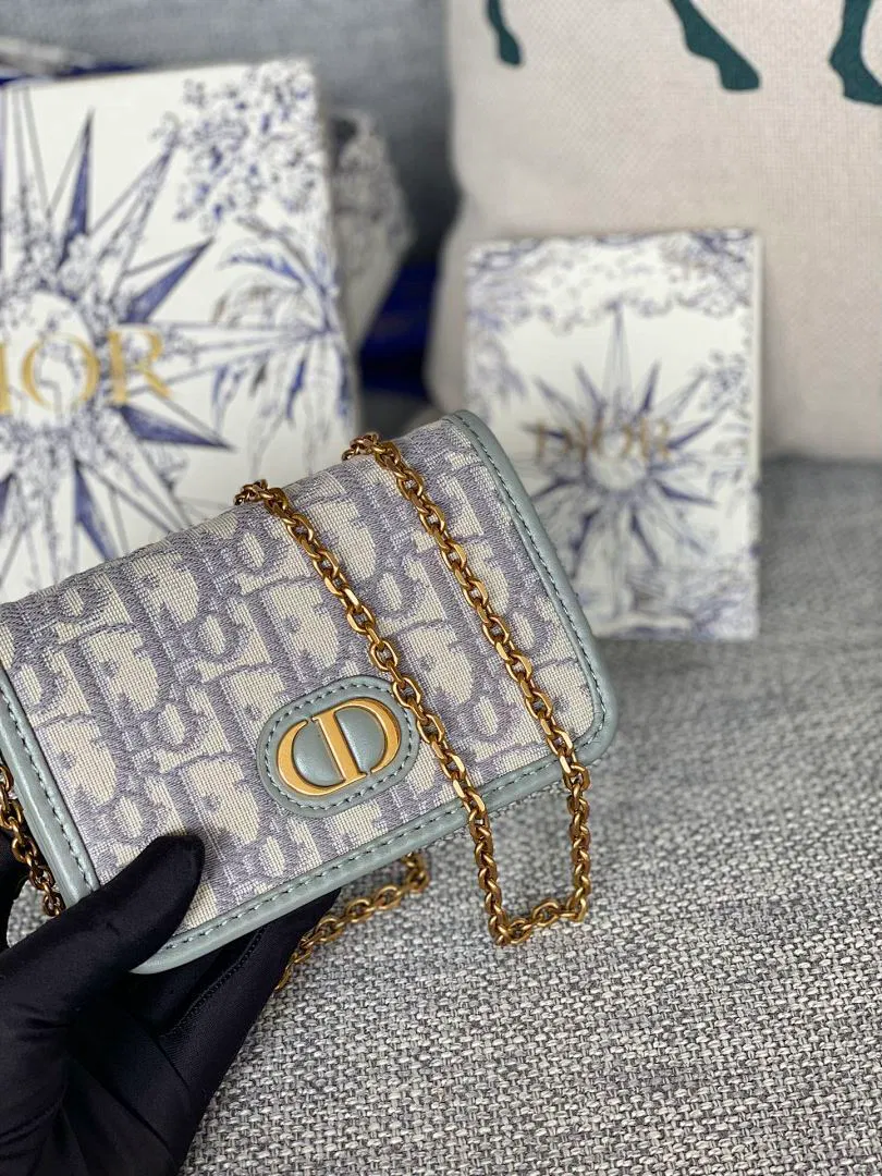 Luxury Bags - Premium Luxury Goods and Accessories - AFFORDABLE LUXURY BAGS - 18993 — image 4