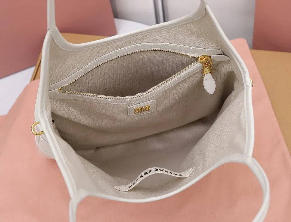 Luxury Bags Miun Miun Luxury Bag --122519 — image 9