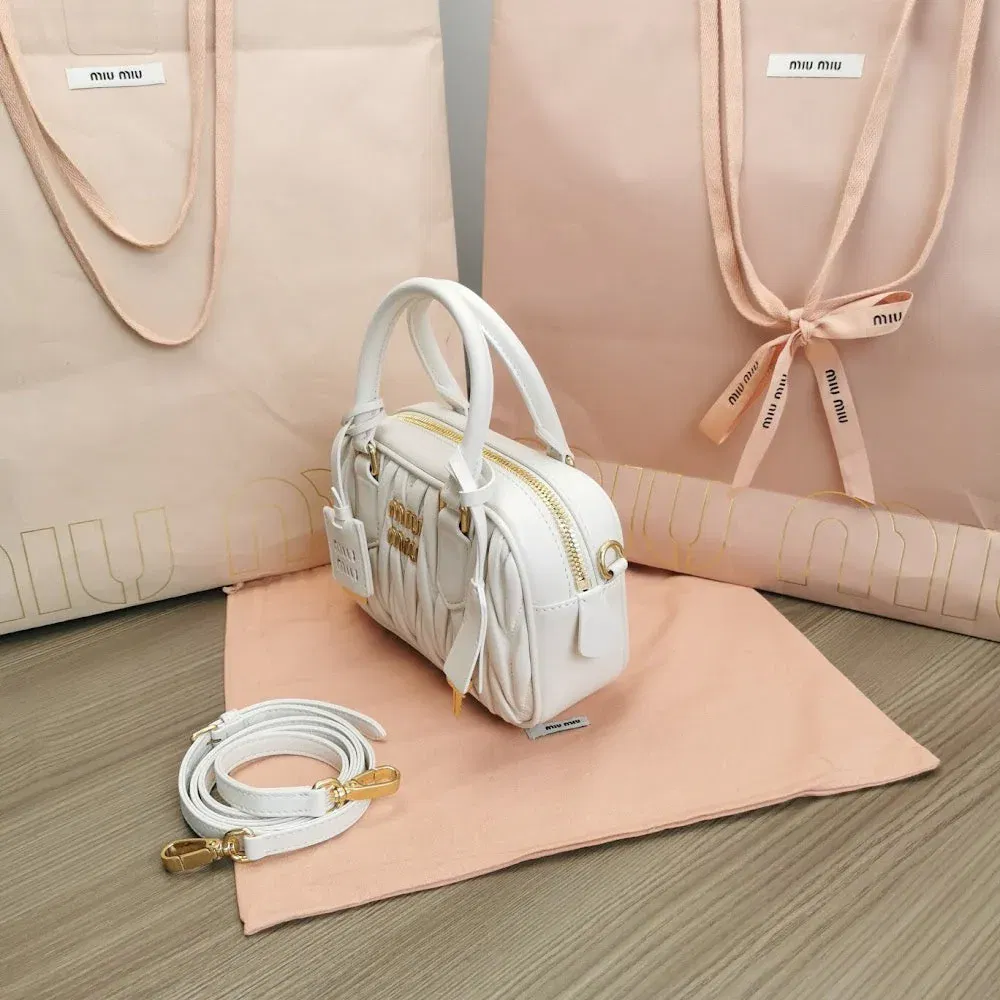 Luxury Bags Miun Miun Luxury Bag --122310 — image 3