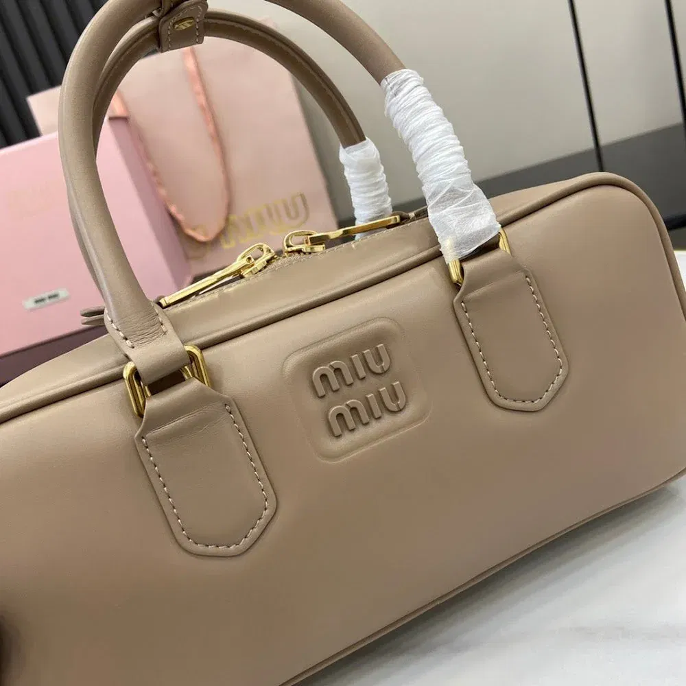 Luxury Bags Miun Miun Luxury Bag --122198 — image 4