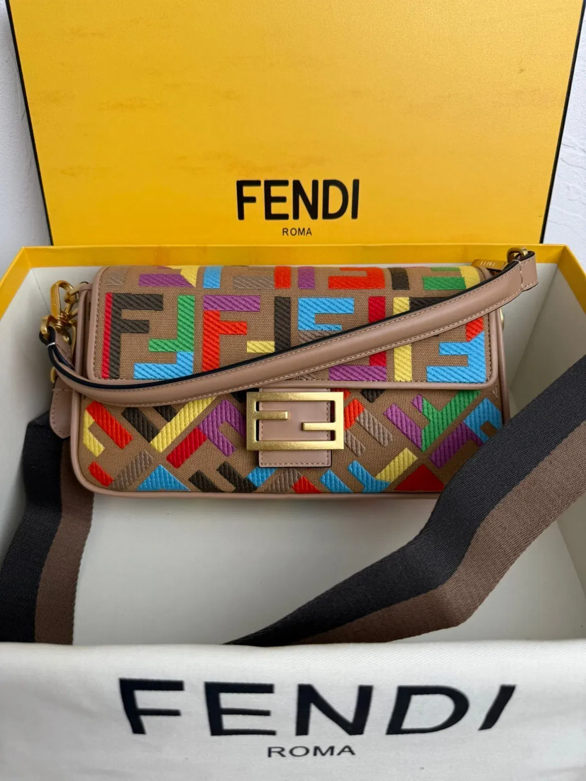 Luxury Bags - DESIGNER BAGS FOR WOMEN - AFFORDABLE LUXURY BAGS - 19099