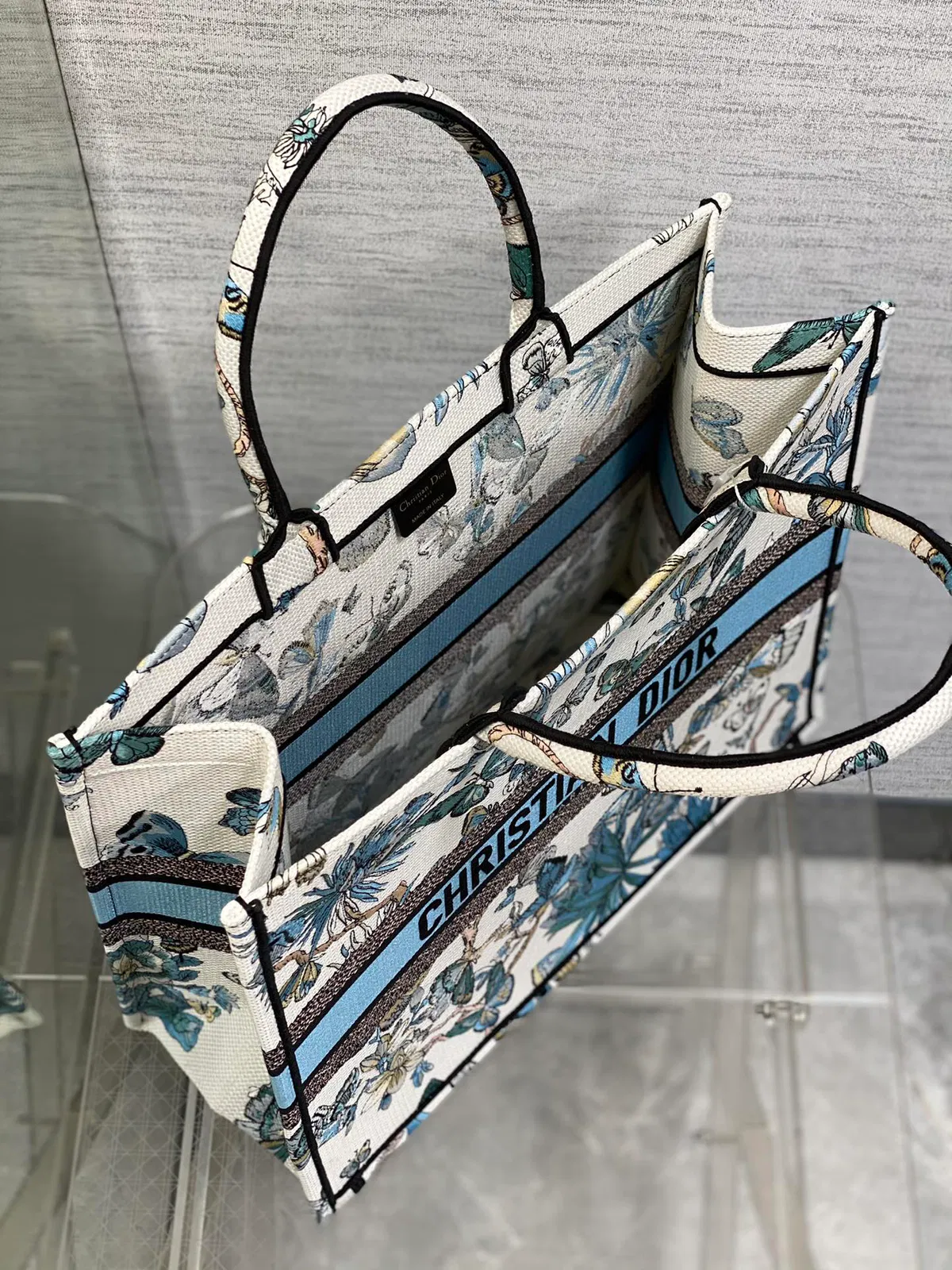 Luxury Bags Elite Carryalls — image 5