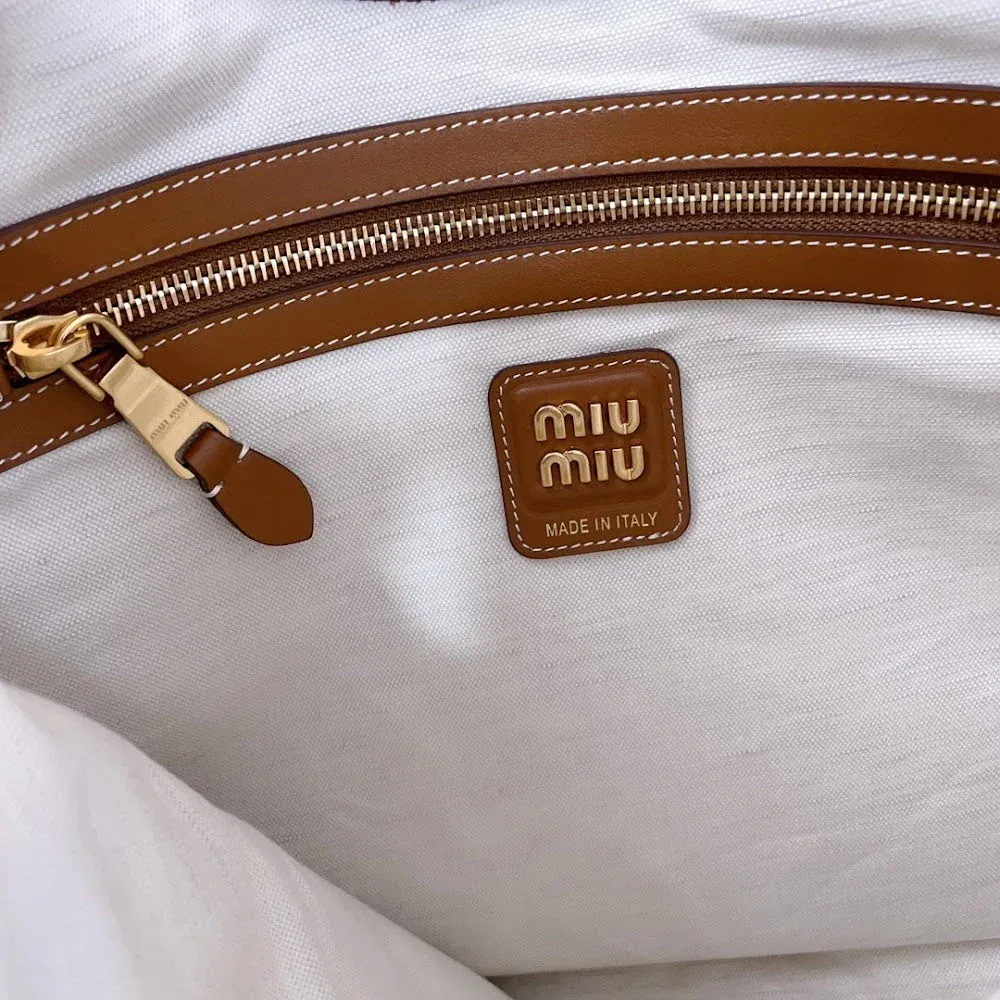 Luxury Bags Miun Miun Luxury Bag --122240 — image 9