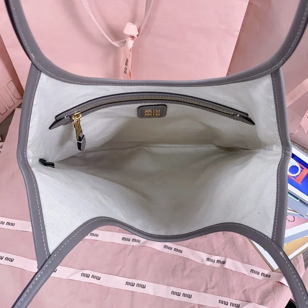 Luxury Bags Miun Miun Luxury Bag --122403 — image 8