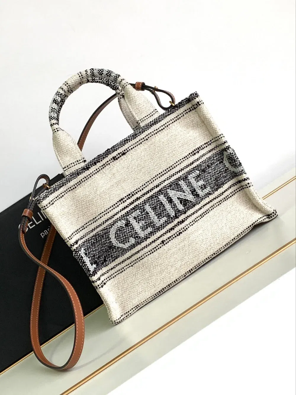 Luxury Bags Celine Luxury Bag --112120