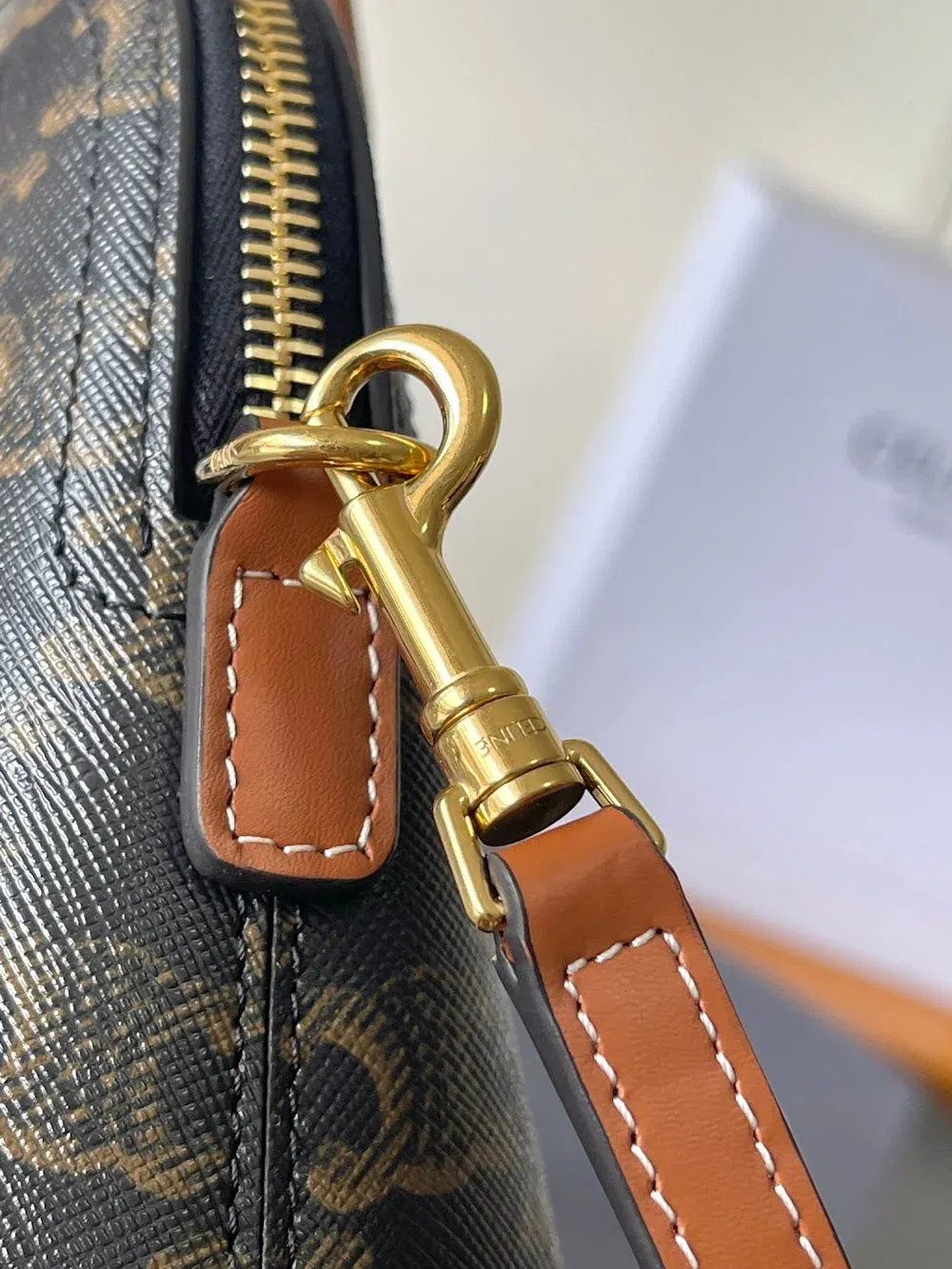Luxury Bags Celine Luxury Bag --112367 — image 6