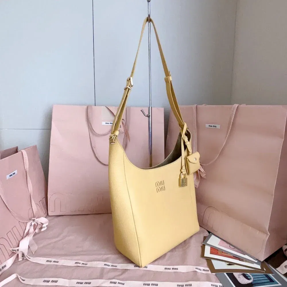 Luxury Bags Miun Miun Luxury Bag --122628 — image 2