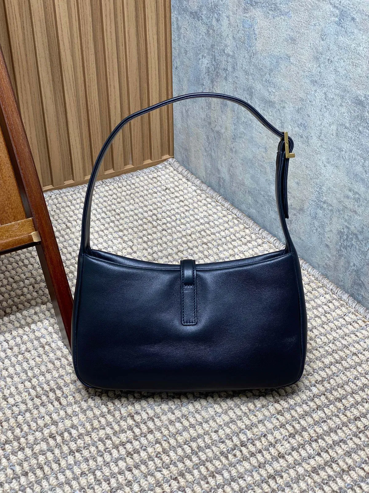 Luxury Bags - DESIGNER BAGS FOR WOMEN - AFFORDABLE LUXURY BAGS - 15315